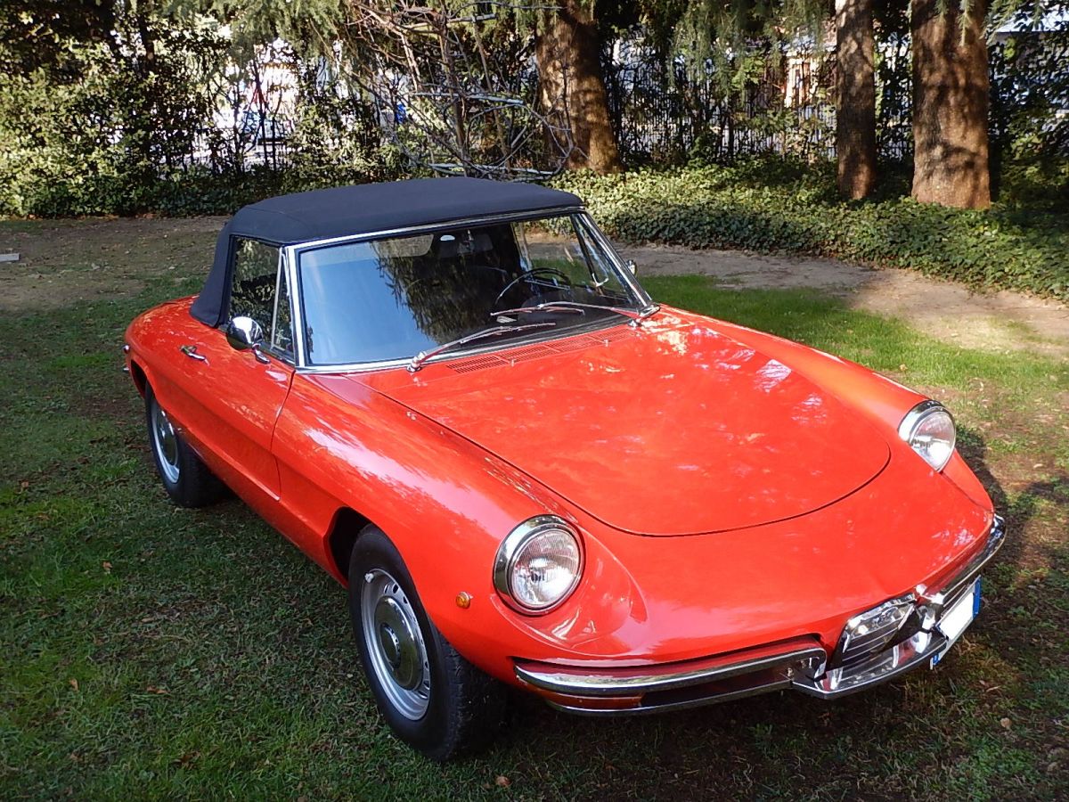 ALFA 1750 SPIDER VELOCE, OSSO DI SEPPIA 