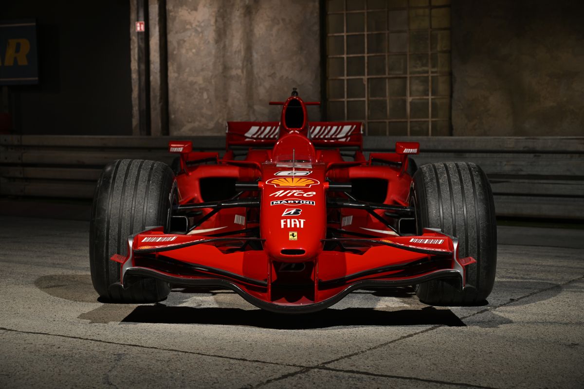 VINTAGE CARS AND MOTORCYCLES IGNITE PASSION: FROM THE FIRST INTERNAL COMBUSTION ENGINE TO THE LATEST WORLD CHAMPION FERRARI
