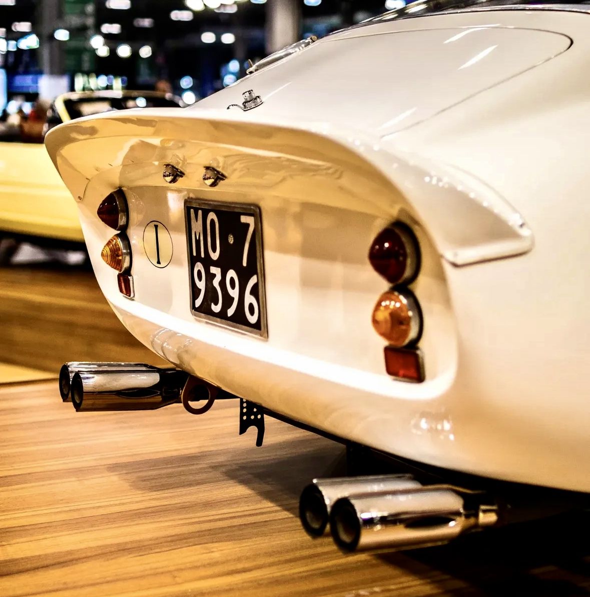 FERRARI 250 GTO IN BIANCO SPECIALE VENDUTA A OLTRE 35 MILIONI