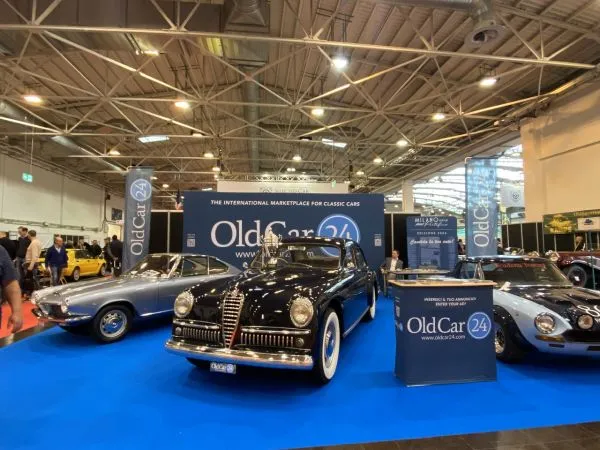 Techno-Classica Essen 2024, un grande successo. Premiata Best of Show una rara Alfa Romeo 6C esposta nello stand OldCar24