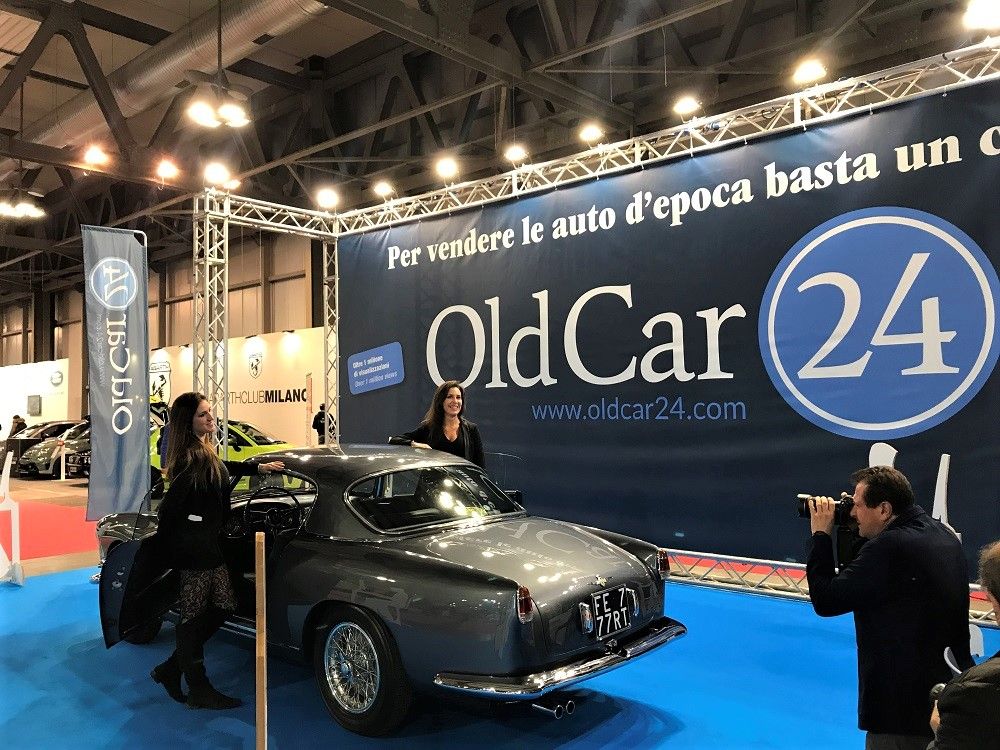 Inaugurata oggi la nona edizione di Milano AutoClassica  con le auto da sogno di ieri e di oggi:  grande affluenza di pubblico, numerosi i giovani