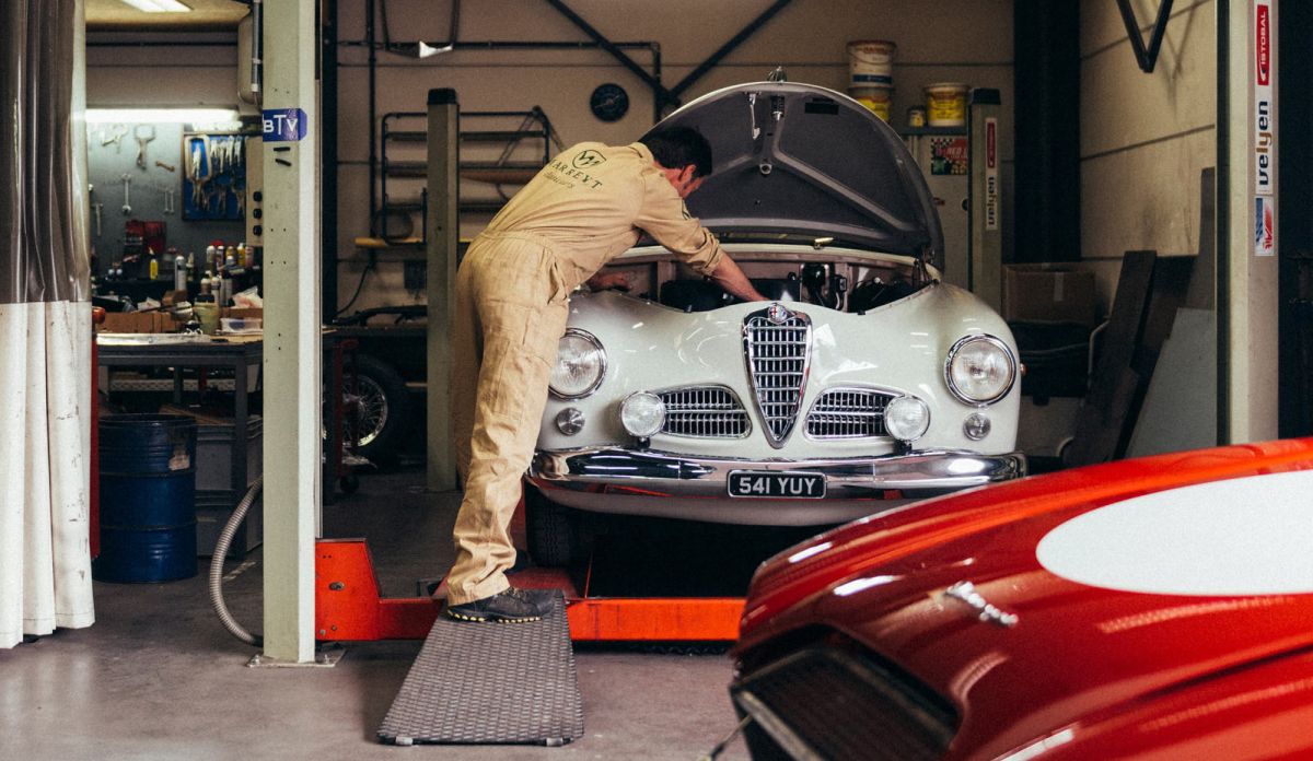 Marreyt Classic Cars is an exclusive classic car specialist in Belgium